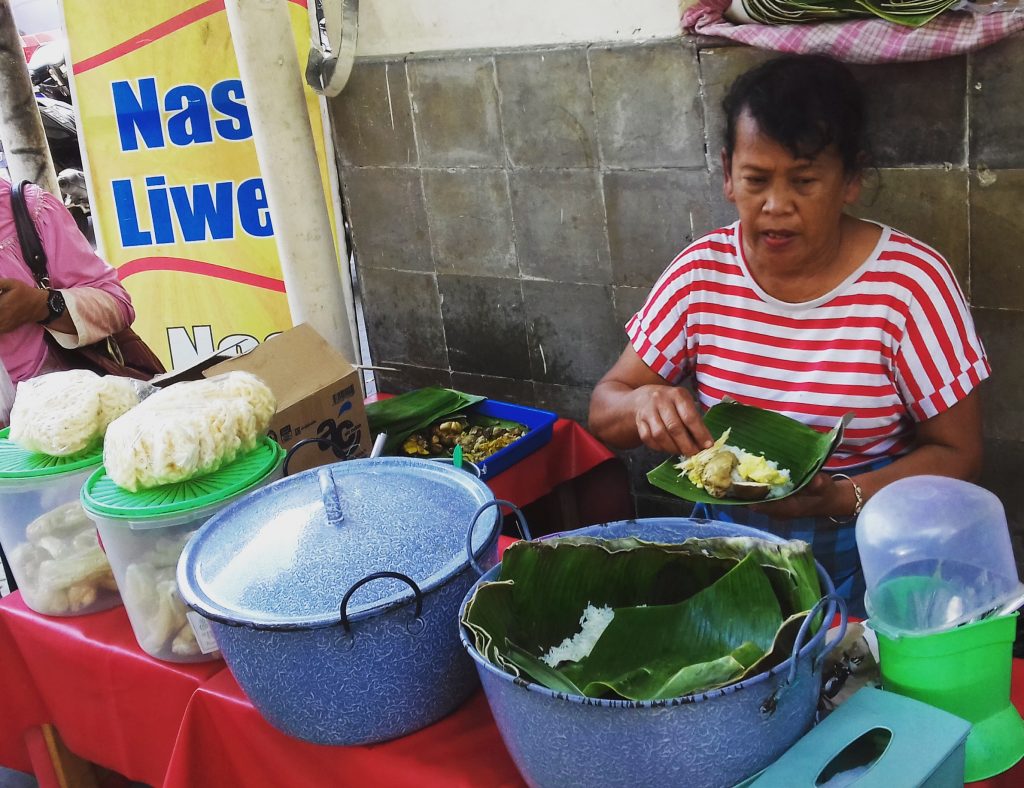 Nasi Liwet Bu Sri, Belakang Pasar Besar Solo