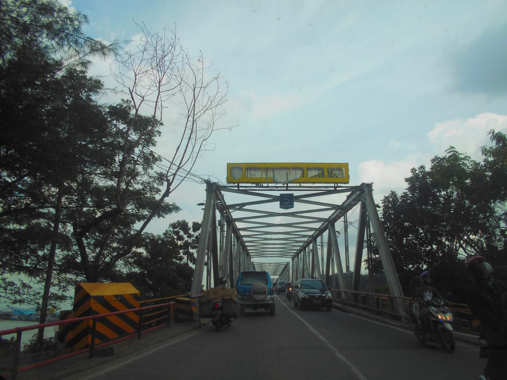 Jembatan Mahakam, Samarinda