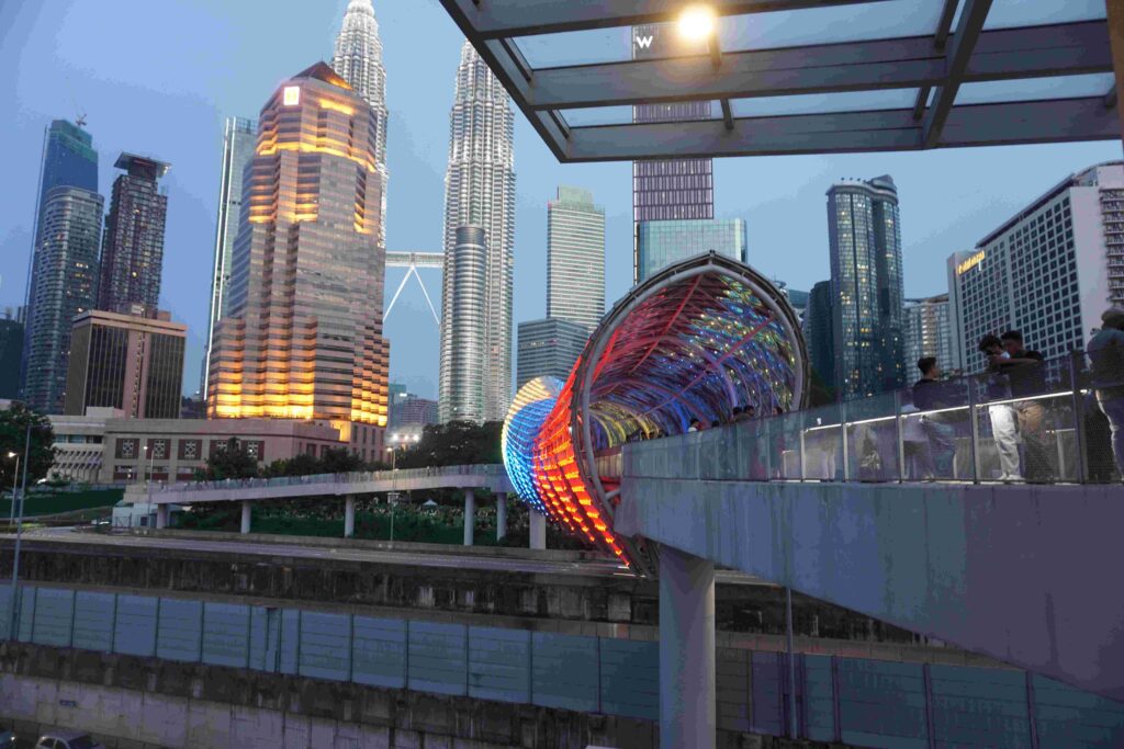 Saloma Bridge, Solo Traveling Kuala Lumpur