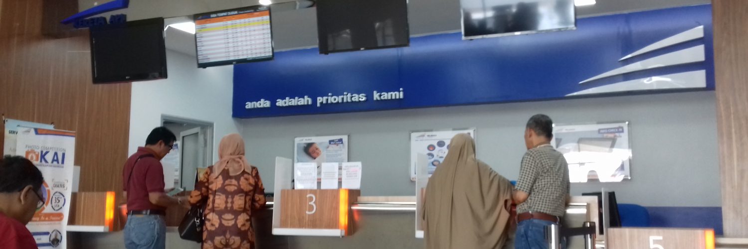 Loket pembelian Tiket KA Prameks