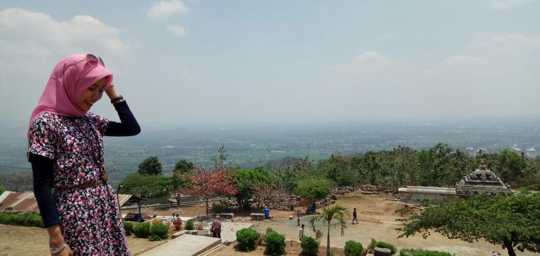 Pemandangan di Bawah Candi Ijo