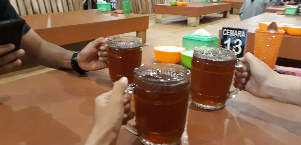 Ketika dikasih Teh Segede Gentong