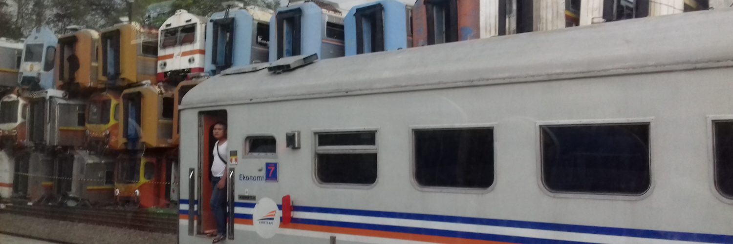 Jalur Kereta Bandung Jakarta Anjlok