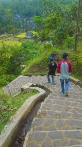 © Tangga Di Kampung Naga Tasikmalaya