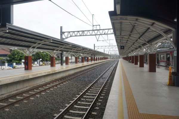 Peron di Stasiun Rangkasbitung