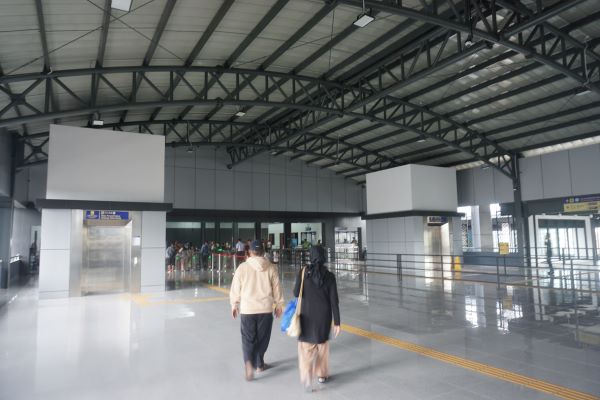 Pintu keluar Stasiun Rangkasbitung