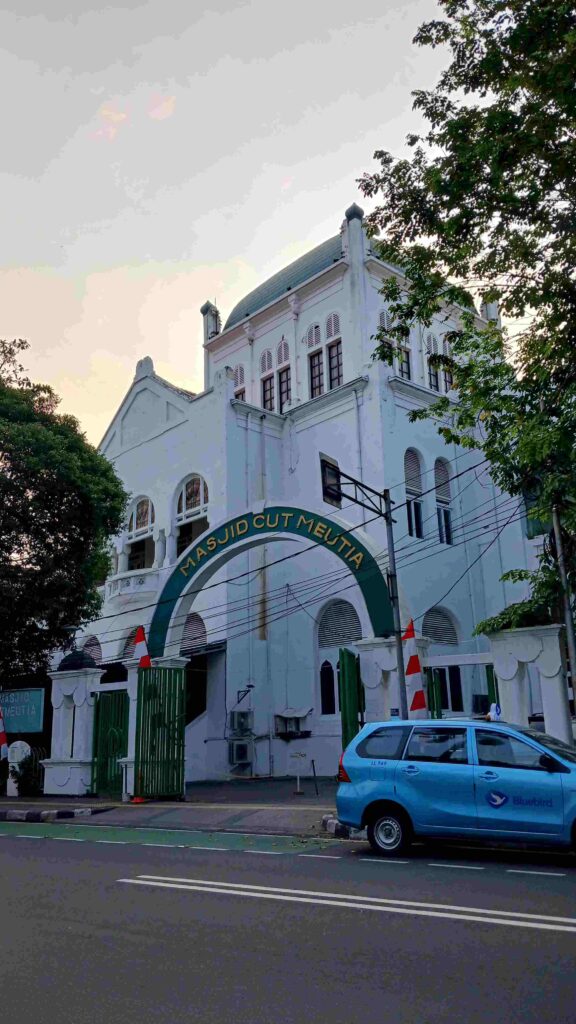 Masjid Cut Meutia