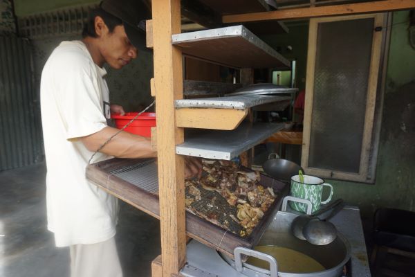 Daging Kambing Muda yang Fresh di Warung Sate Jambu Muntilan