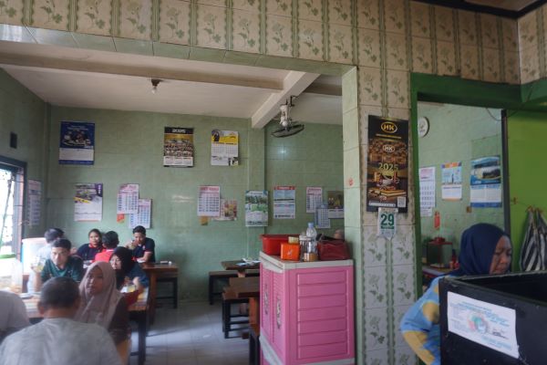 Tempat makan di Sop Empal Bu Haryoko Muntilan