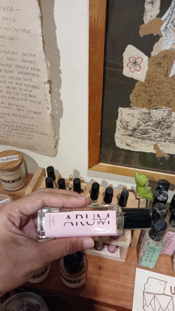 Parfum lokal di toko Palka, Jalan Prawirotaman Yogyakarta