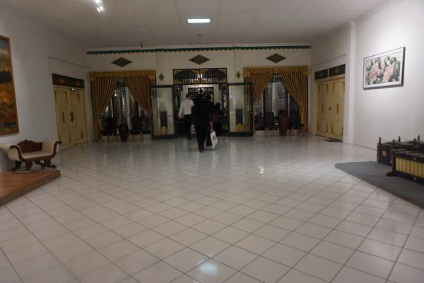 Ballroom sebelum masuk Bale Raos Restaurant