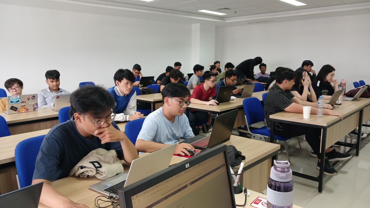 Tantangan Dosen di dunia digital, Mahasiswa UMN kelas Digital Marketing. Lecturer: Arum Silviani