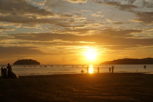 Pantai Tanjung Aru