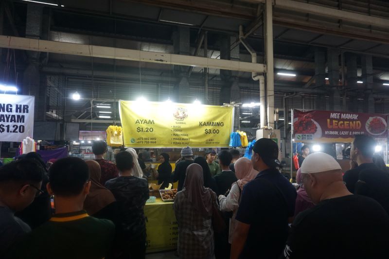 Pertama kali ke Brunei Darussalam, Gadong Night Market