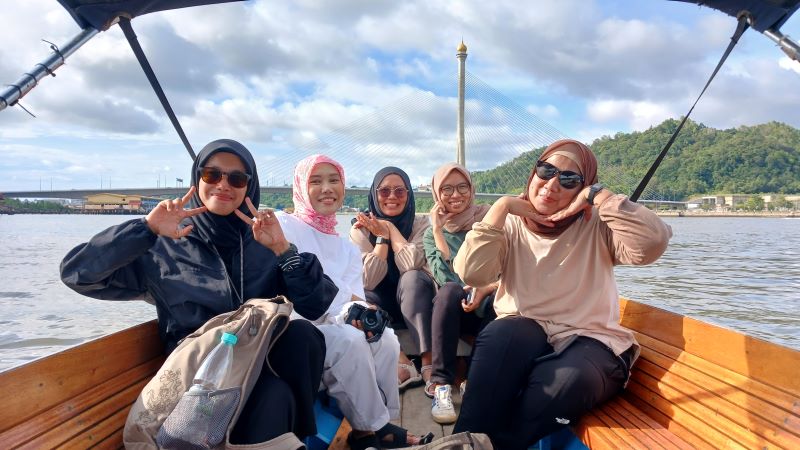 Itinerary 3D 2N Brunei Darussalam, Menjelajah Kampong Ayer Brunei Darussalam