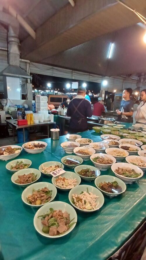Kuliner Khas Brunei di Gadong Night Market, Bakso dan Soto BND 3