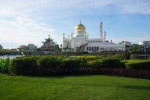 Masjid Omar Ali Saifuddien di Sore hari